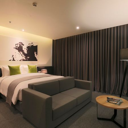Zazz Urban Ho Chi Minh Otel Dış mekan fotoğraf